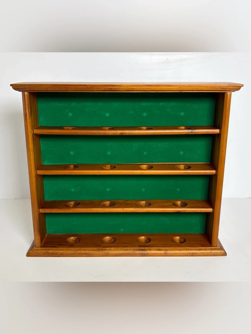 Wooden Golf Ball Display Rack Wall Mount 16 Ball Holder Green Felt Backing
